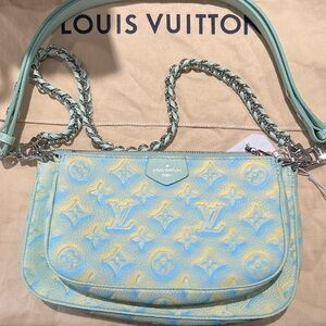 LV LIMITED EDITION MULTI POCHETTE